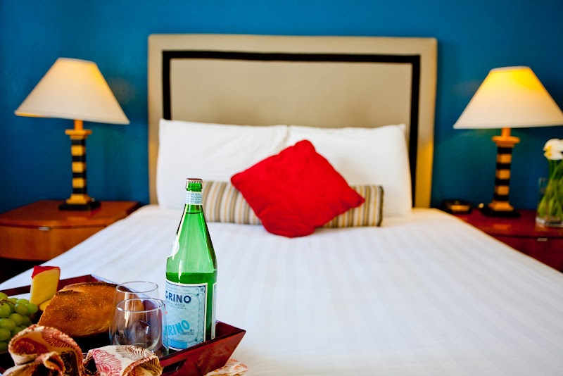 Alpine Inn & Suites photo 2