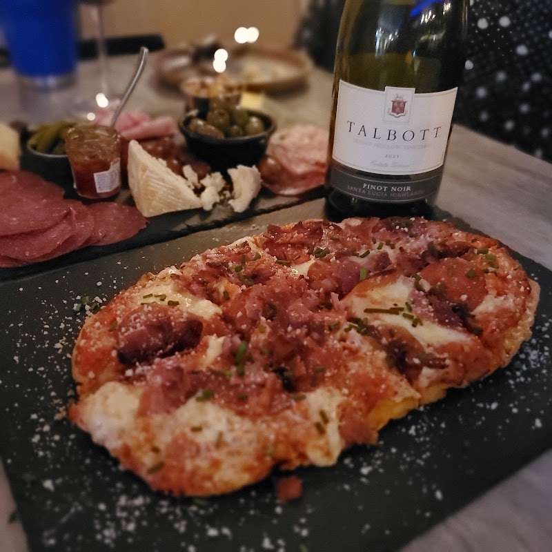 Louie's Wine Bar photo 2