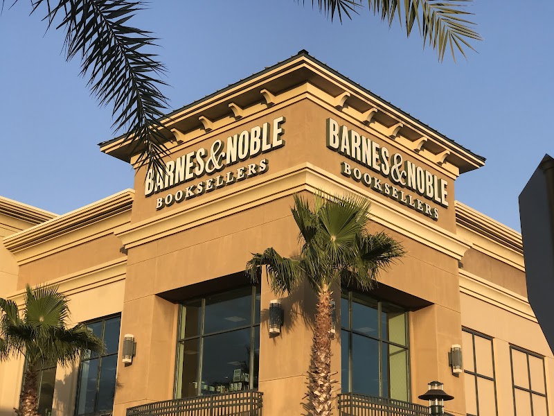 Photo of Barnes & Noble