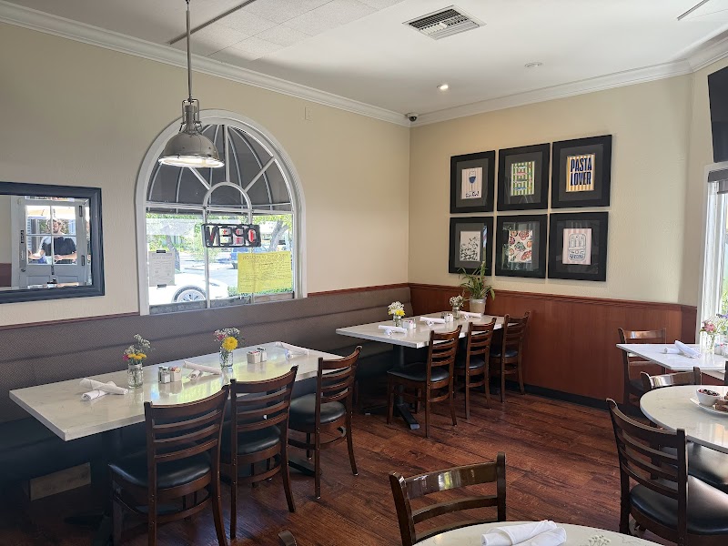 The Courtyard Restaurant photo 2