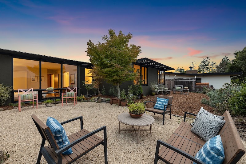 Alissa Custer - MAJ Realtors photo 3