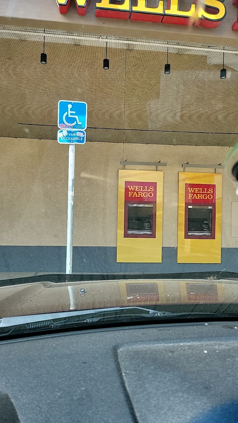 Wells Fargo ATM photo 2