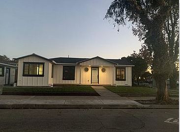 Photo of Varos Real Estate & Construction