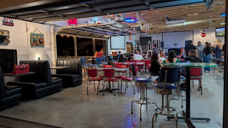 Garage Sports Bar photo 3