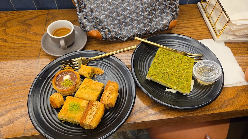 Aker Sweets photo 4