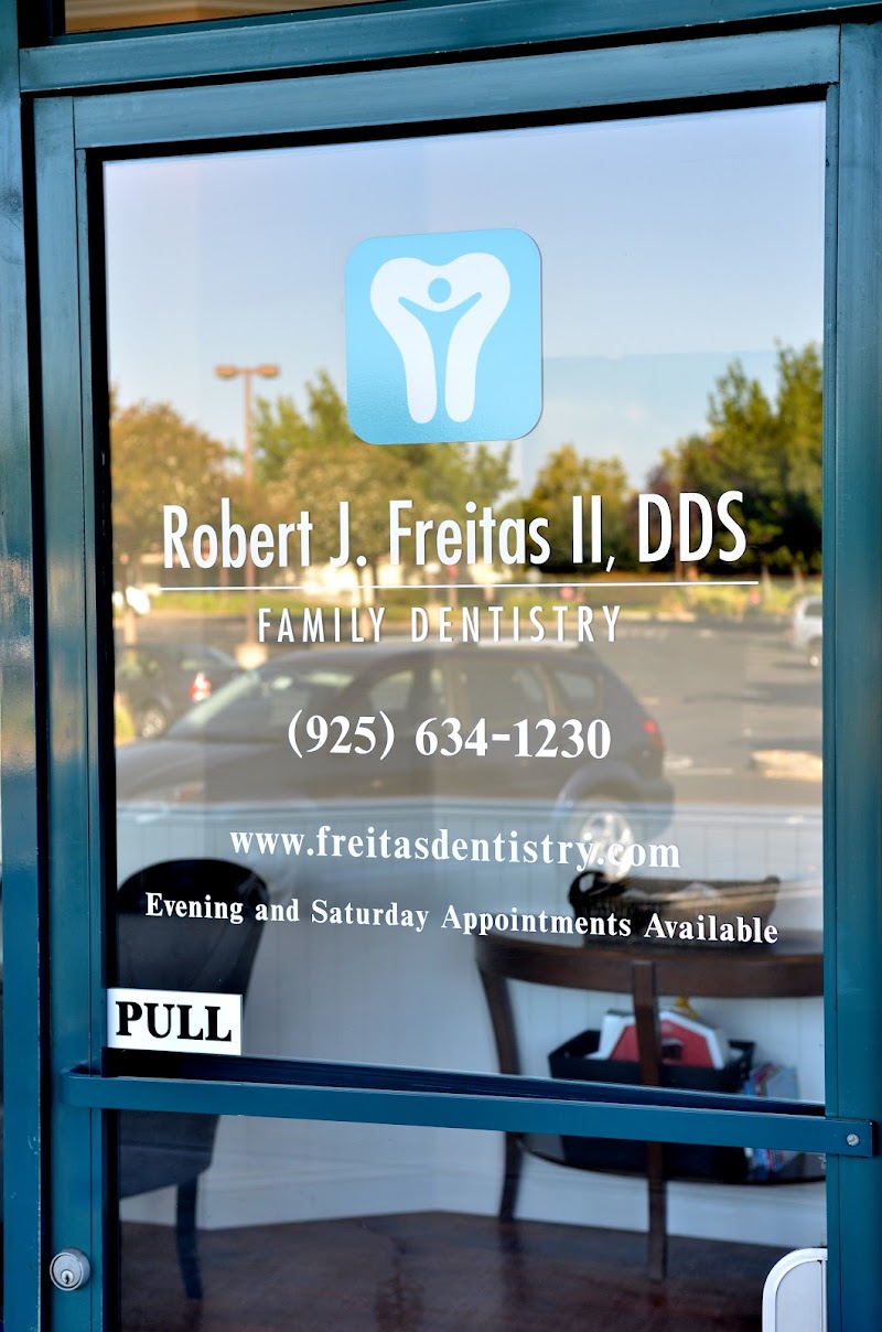 Robert J Freitas II, DDS, PC photo 5
