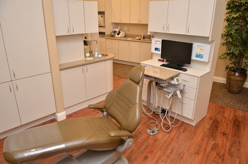 Robert J Freitas II, DDS, PC photo 4