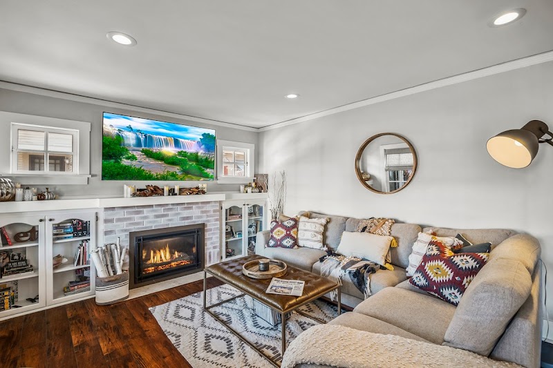 Clock Realty Group photo 2