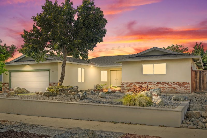 Clock Realty Group photo 5