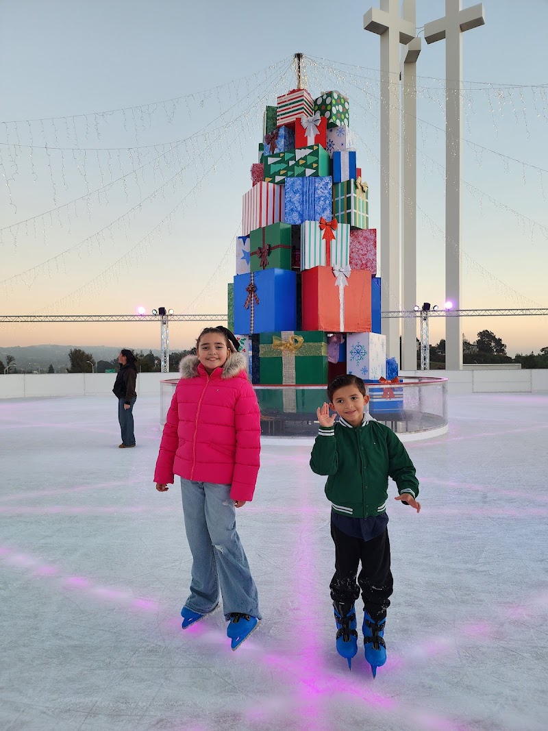 3Crosses Christmas Village photo 3