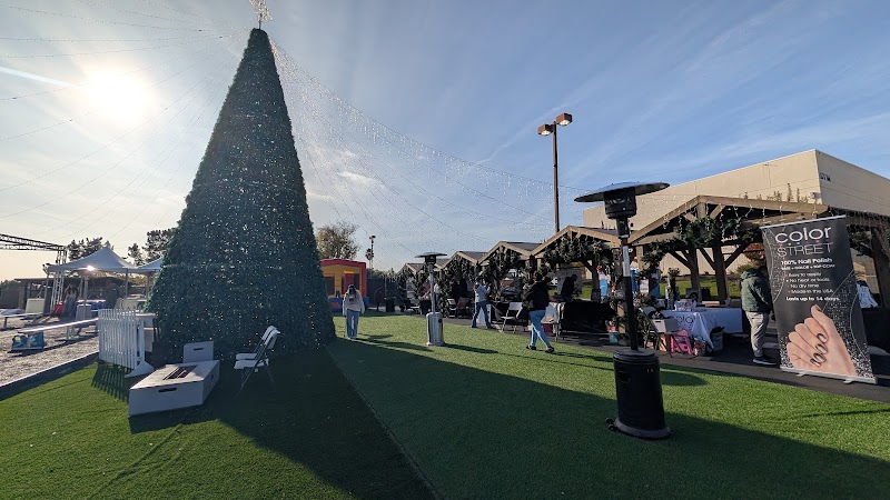 3Crosses Christmas Village photo 4