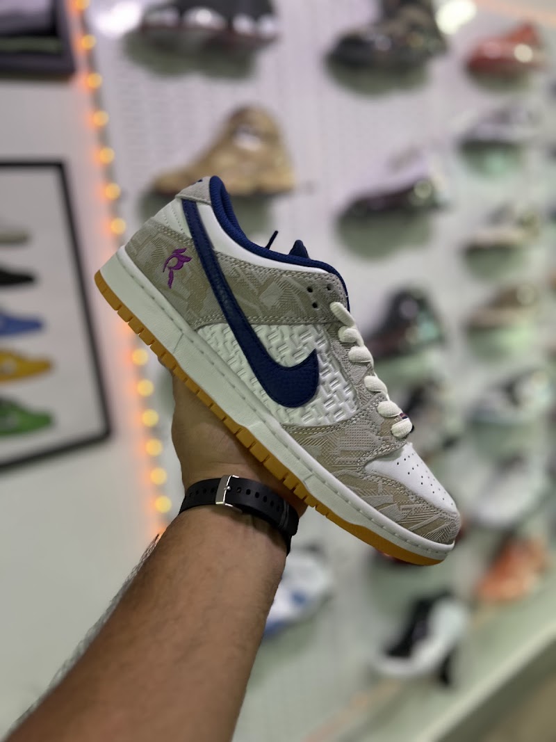 MMkicks photo 3