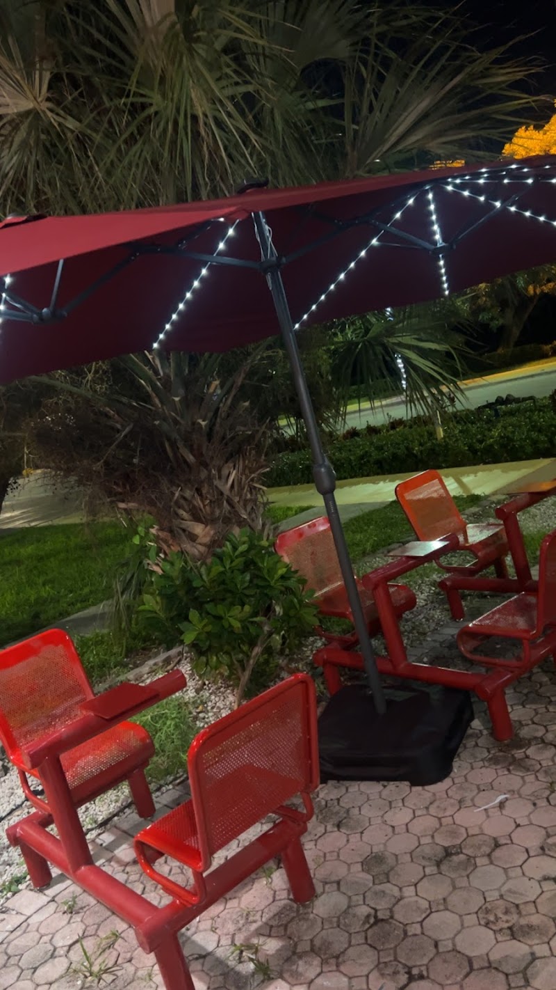 Photo of Tru Island Grill