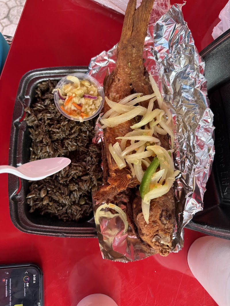 Tru Island Grill photo 2
