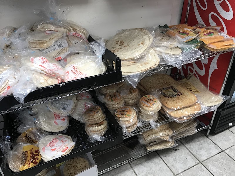 Besan's Market & Restaurant photo 2