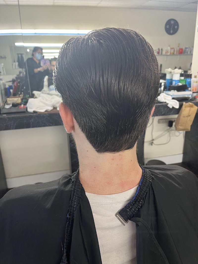 Julie's Barbershop photo 5