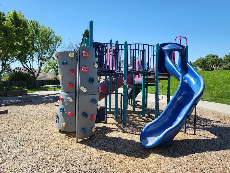 Dolan Park photo 3