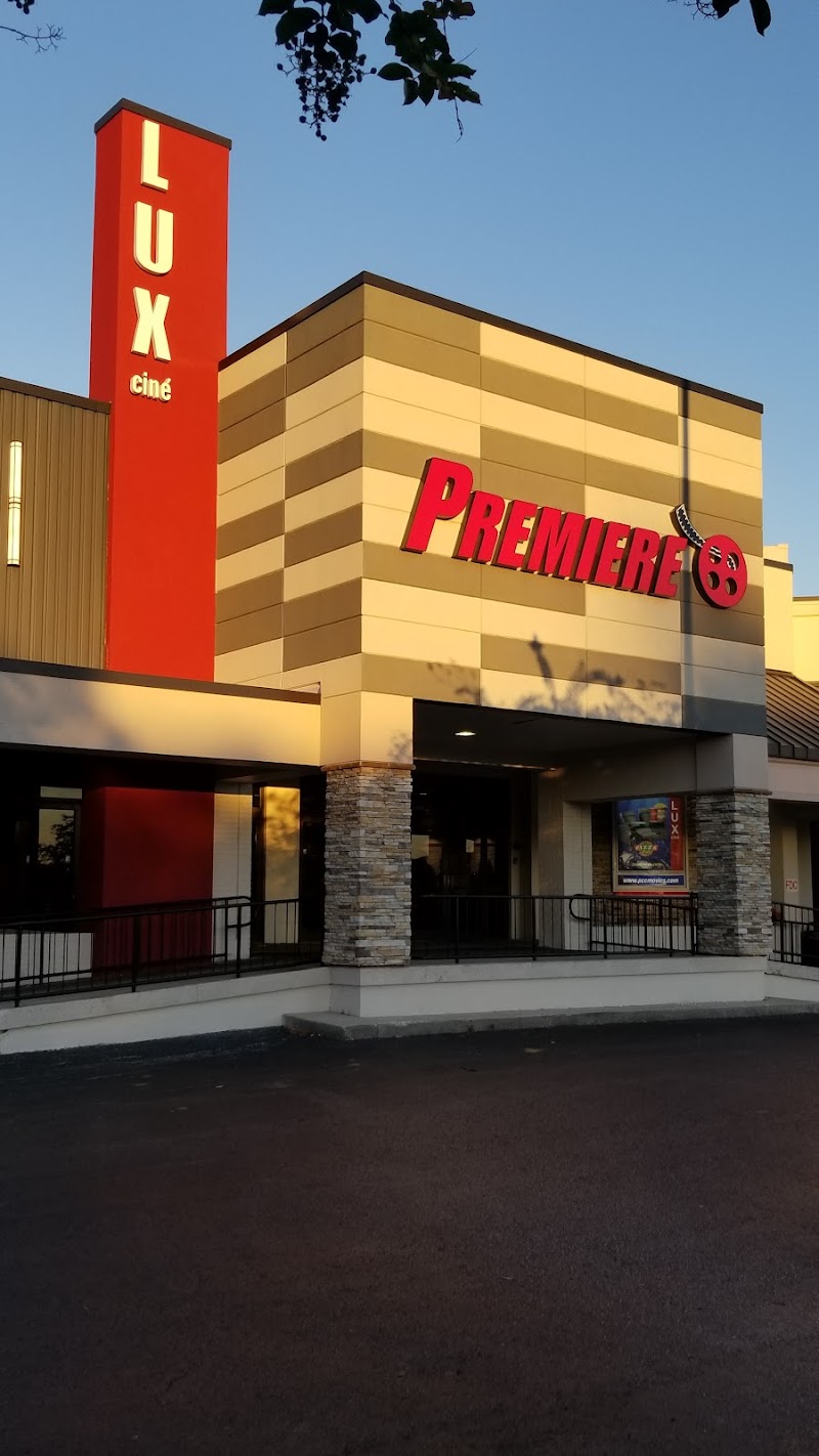 Plant City Premiere LUX 8 and Pizza Pub photo 3