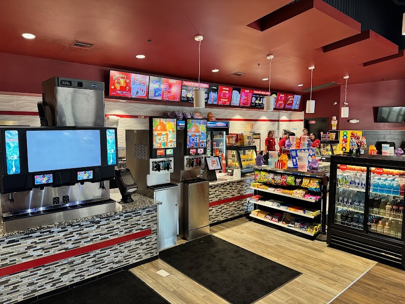 Plant City Premiere LUX 8 and Pizza Pub photo 2