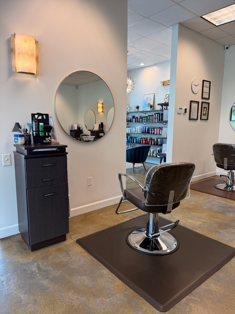 Shampoo the salon photo 3