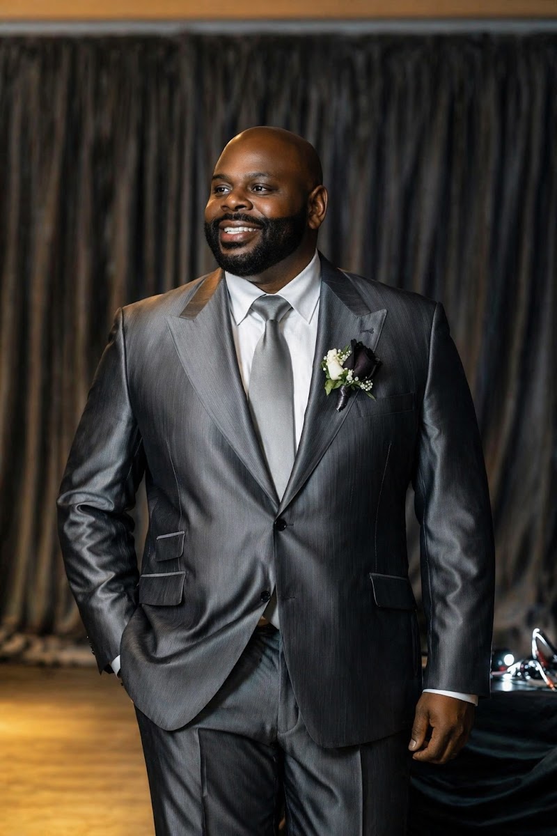 Henricks Custom Suits photo 4