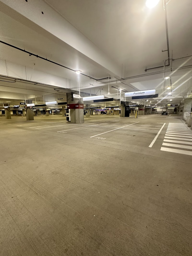 Hertz Car Rental - San Diego - San Diego International Airport (SAN) photo 5