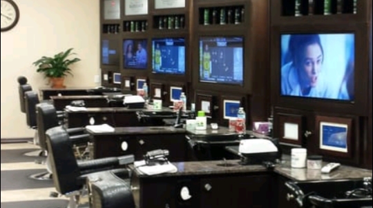 Photo of 1st Choice Barbershop - SE 67Ave/ 101 HWY