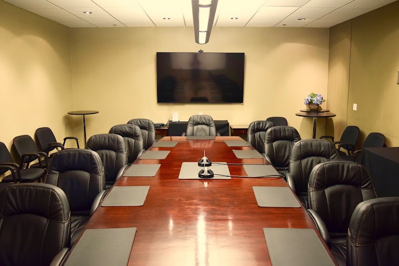 580 Executive Center photo 3