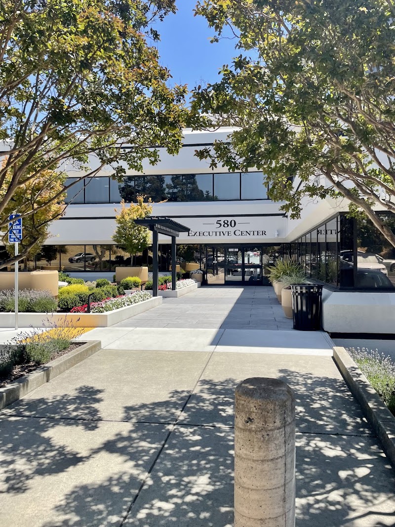 Photo of 580 Executive Center