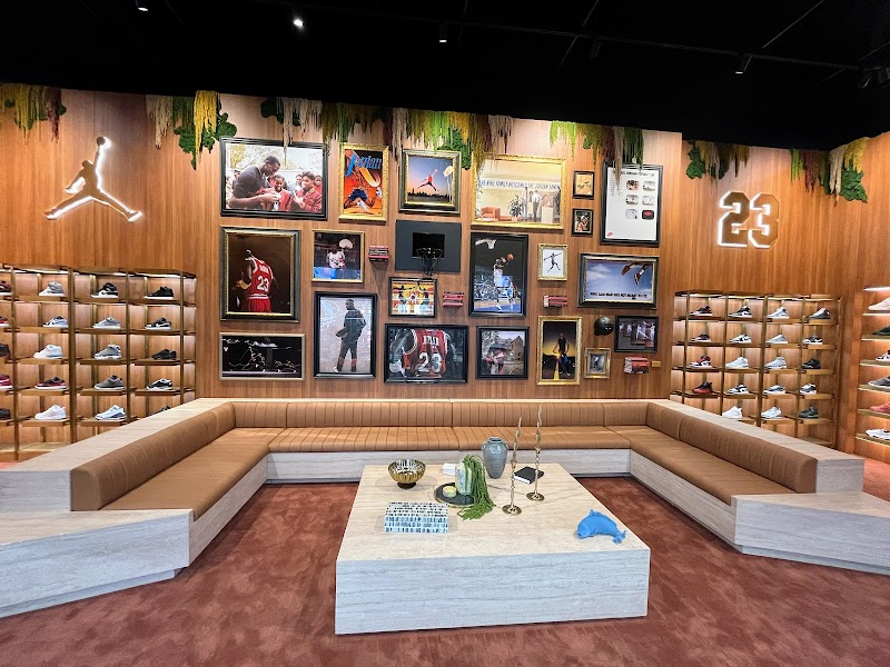 Shoe Palace photo 3