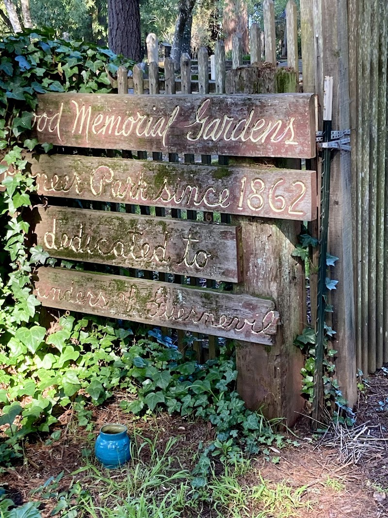 Redwood Memorial Gardens photo 4