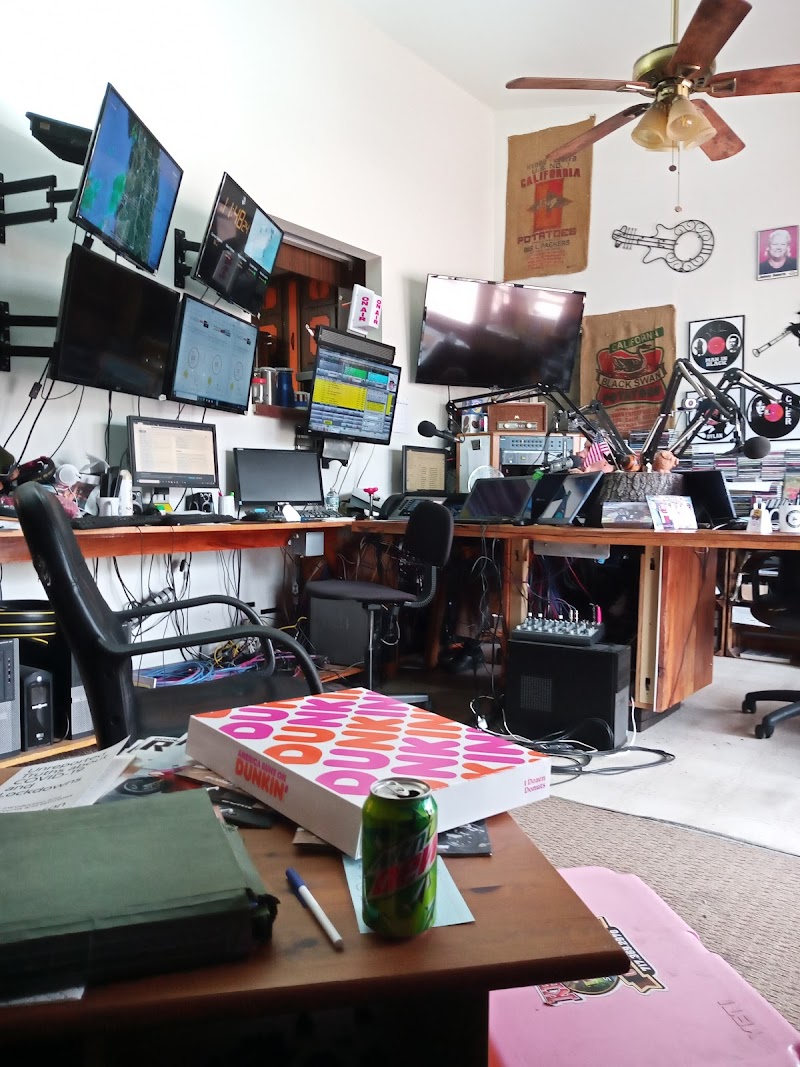 Boss Hogg Radio photo 2