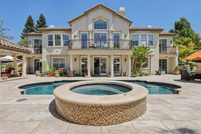 Bob & Sandy Jamison - The Jamison Team - Tuscana Properties photo 4