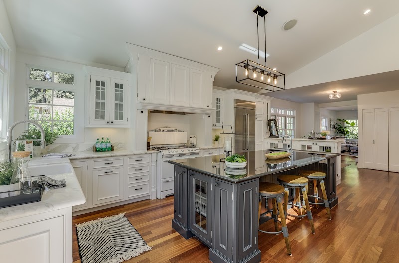 Robert Craig, Associate Broker-REALTOR | Compass Real Estate photo 2