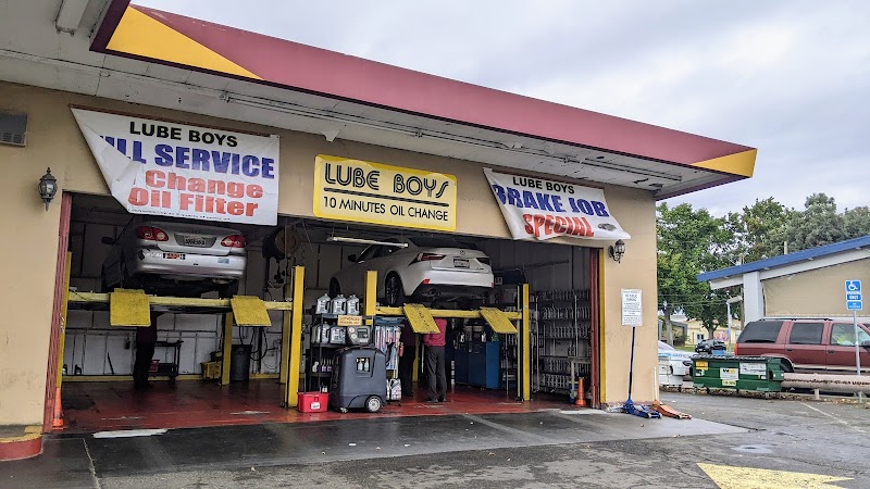 Lube Boys 10 Minute Oil Change photo 2
