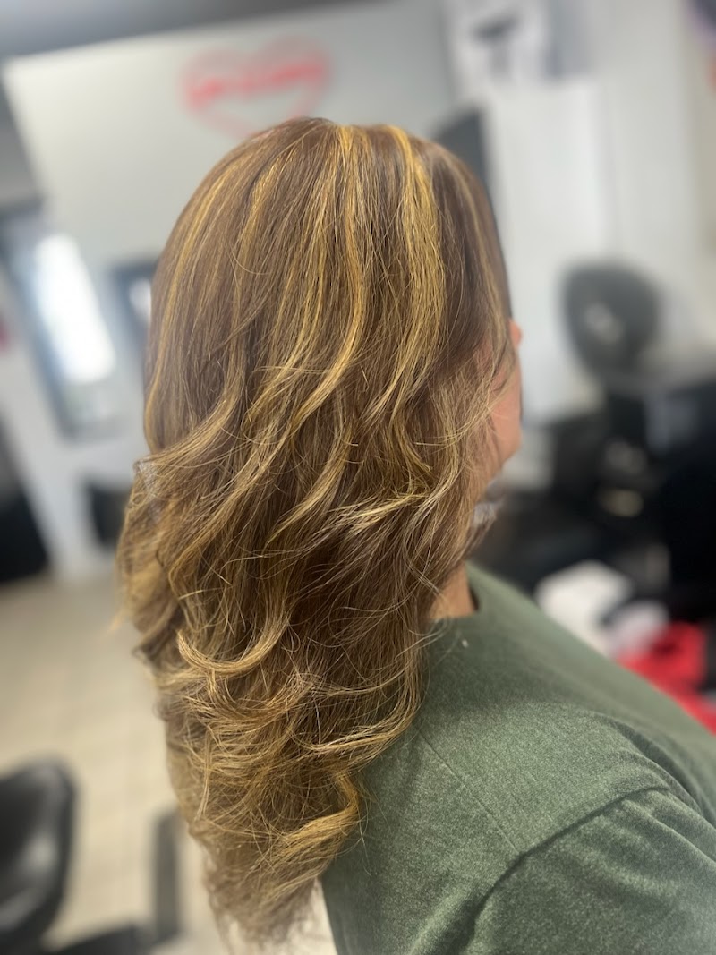 Hair Illusions photo 5
