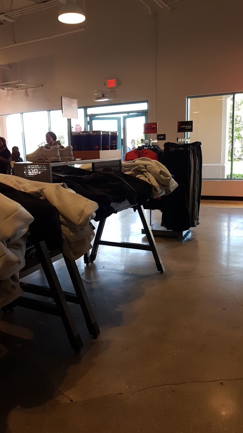 Under Armour Factory House - Ellenton Premium Outlets photo 3