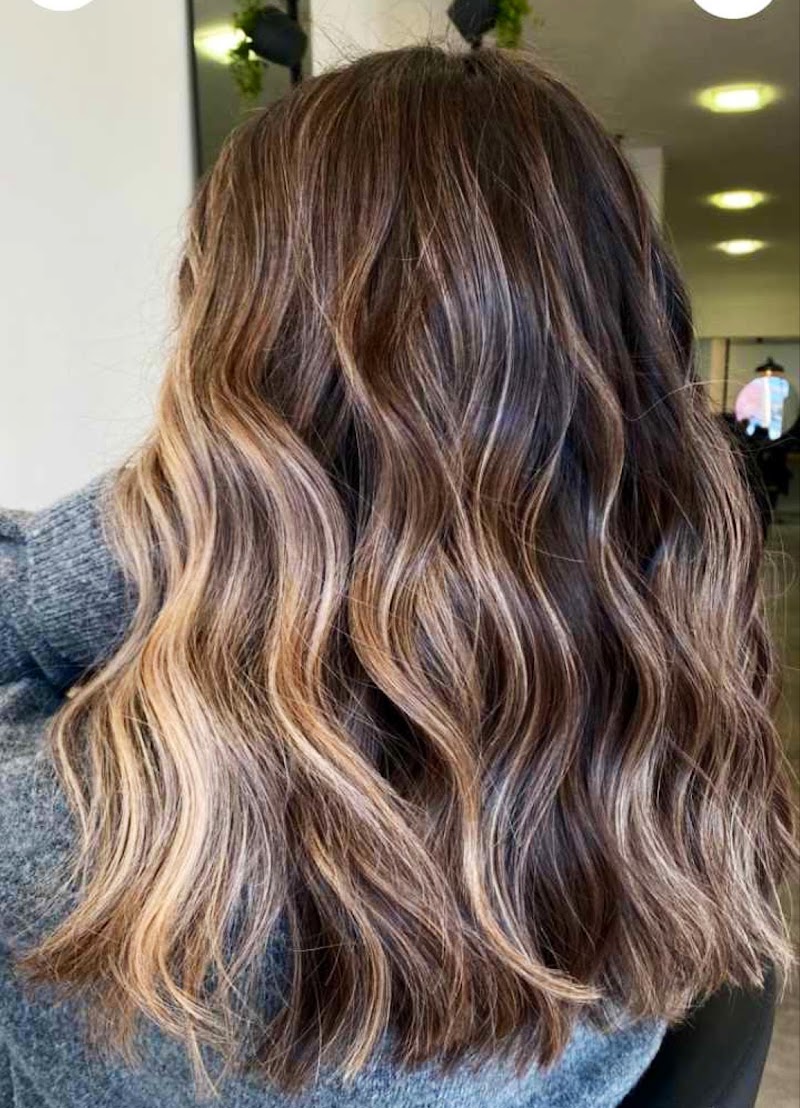 Studio 14 Hair And Nails photo 2