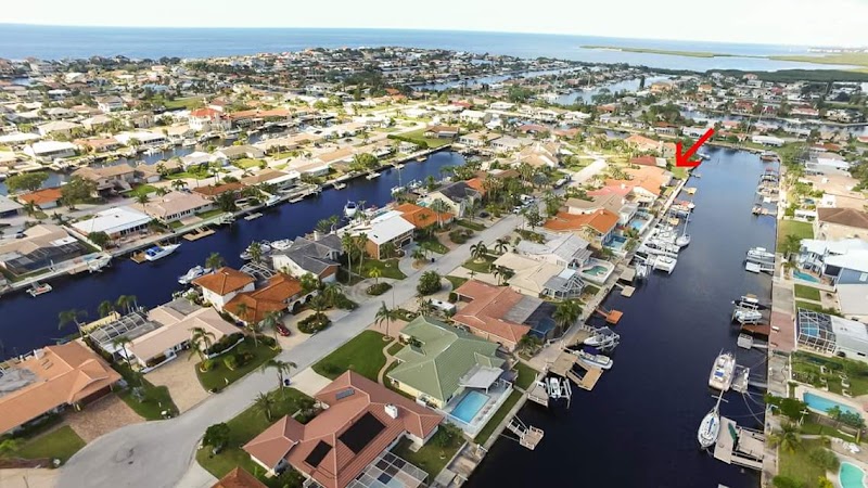 Berkshire Hathaway HomeServices Florida Properties Group photo 2