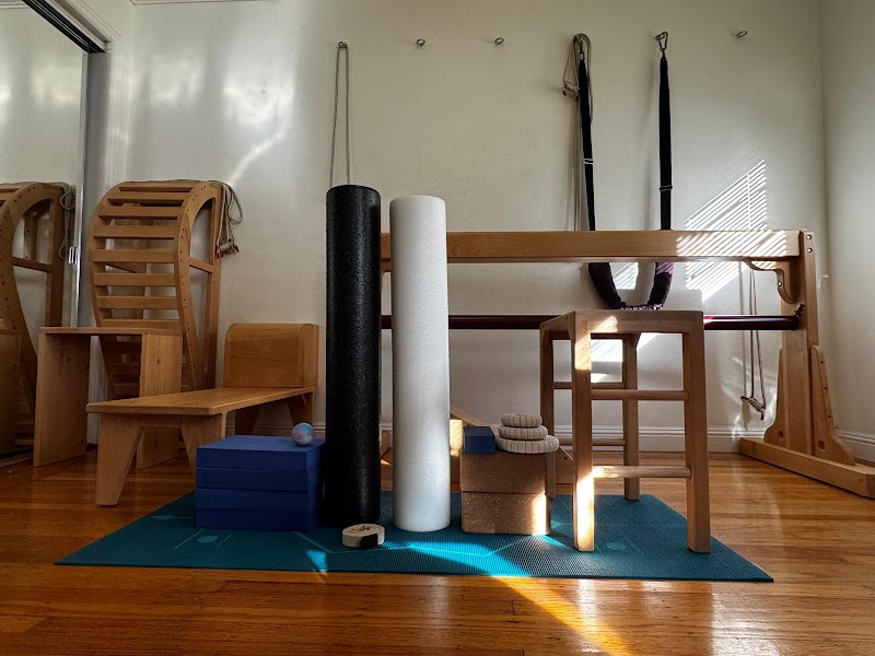 hOMe yoga photo 4