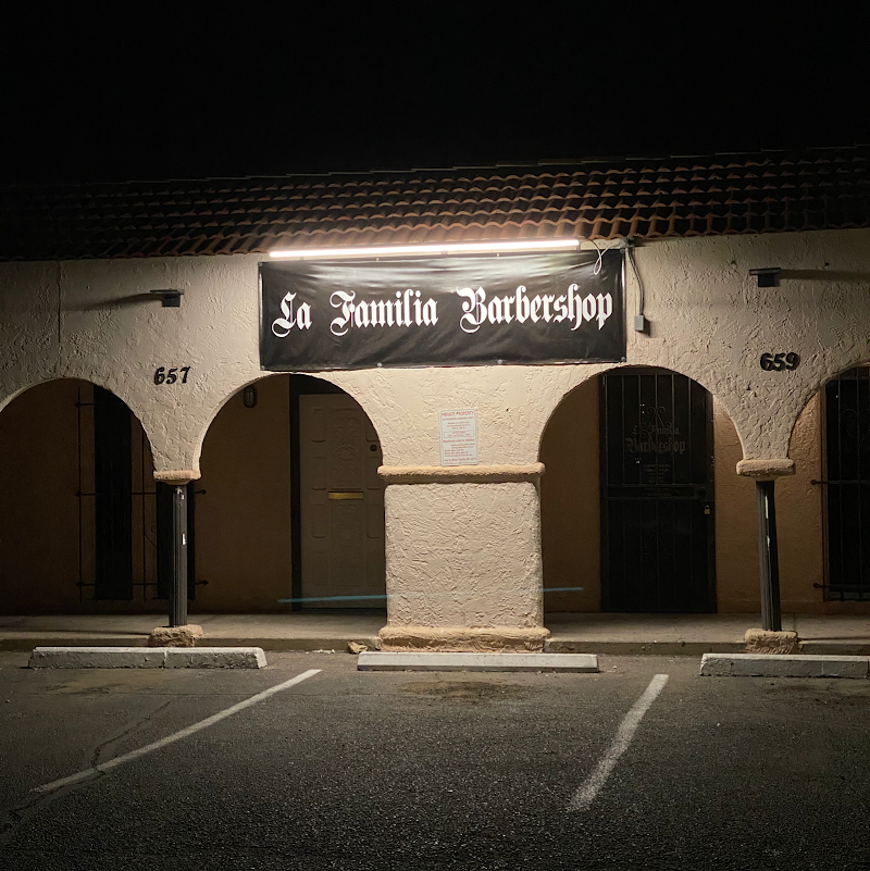 La Familia Barbershop photo 3