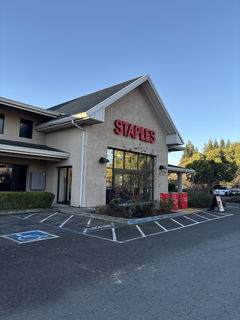 Staples photo 4