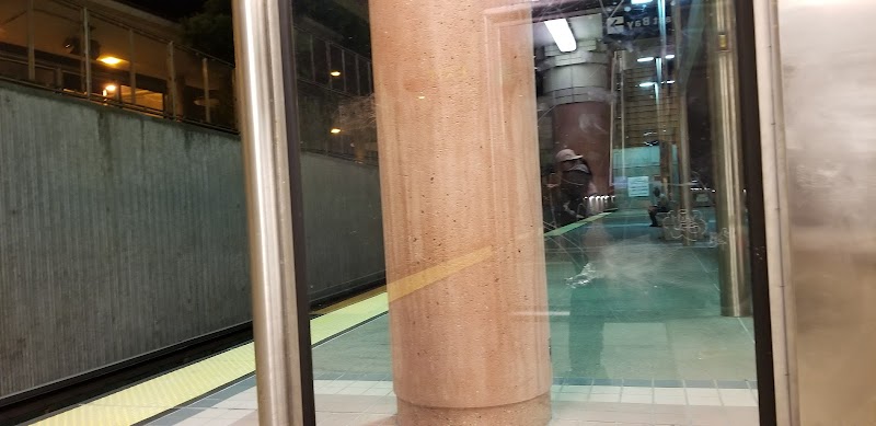 Colma BART-Bay 4 photo 3