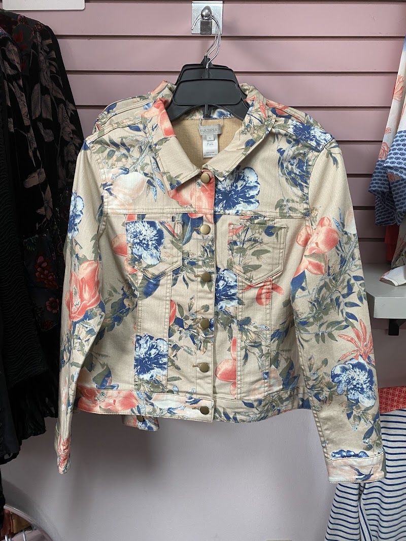 Maxine's Fashion Labels photo 5