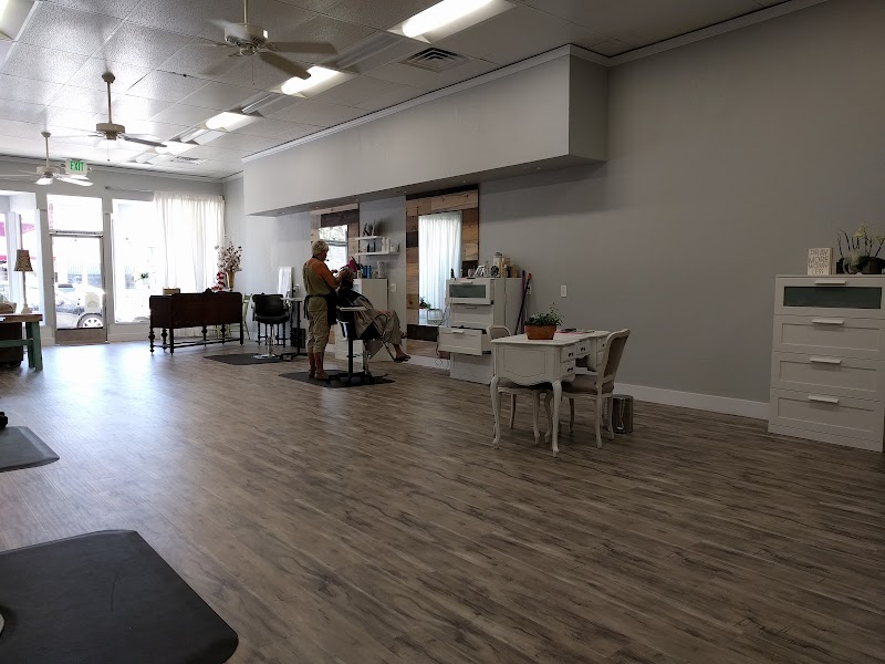 Sisters’ Salon photo 3