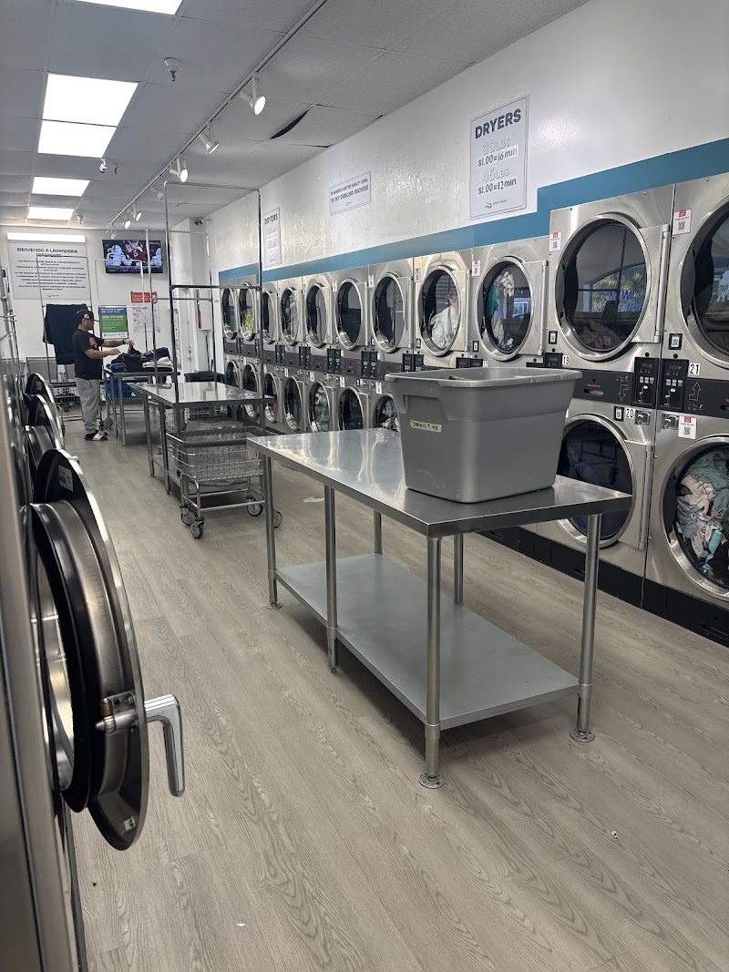 Photo of Seabreeze Laundry - Pacifica Laundromat