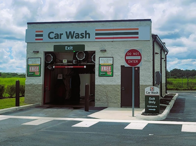 7-Eleven Car Wash photo 3