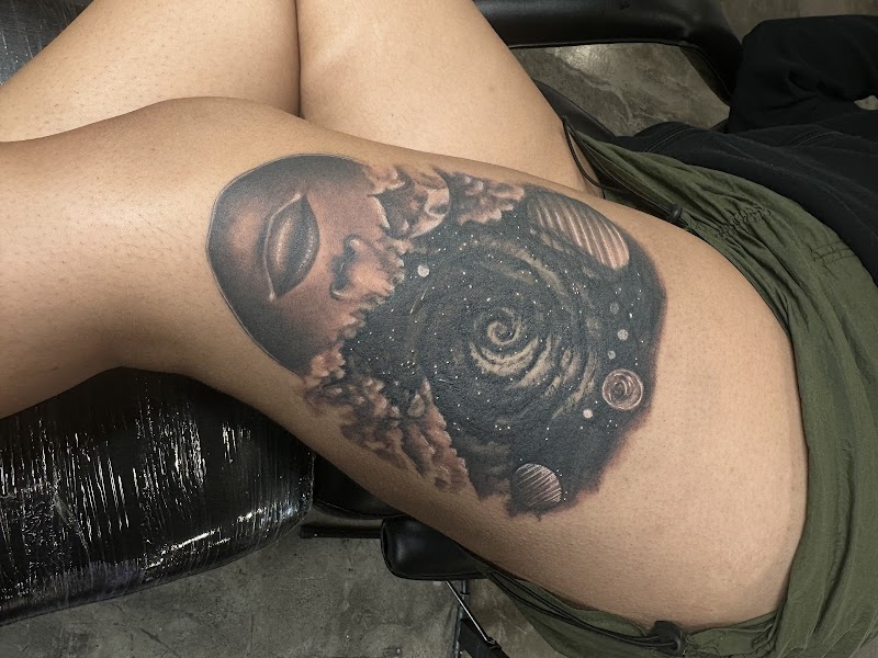 El Encanto Tattoo photo 3