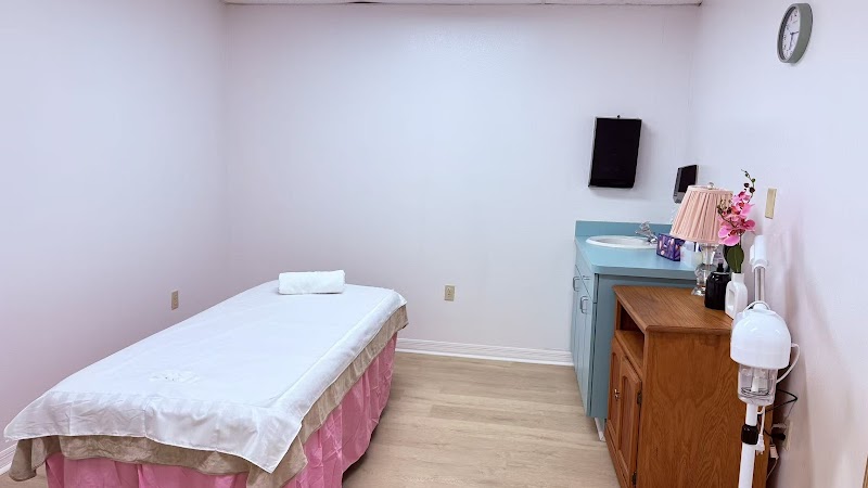 Photo of Renew Bodyworks