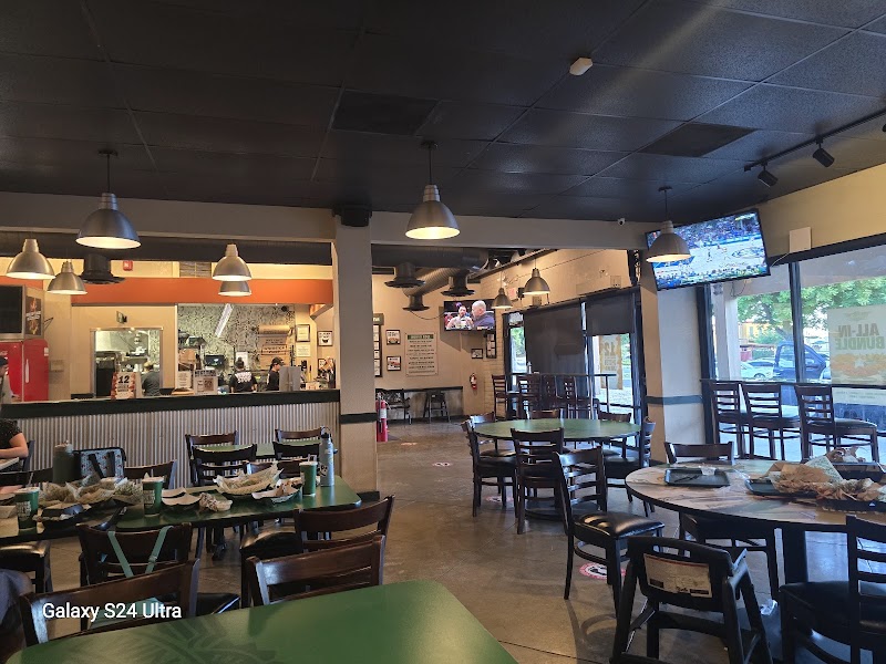 Wingstop photo 3